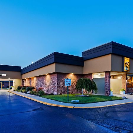 Best Western Woodhaven Inn Dış mekan fotoğraf