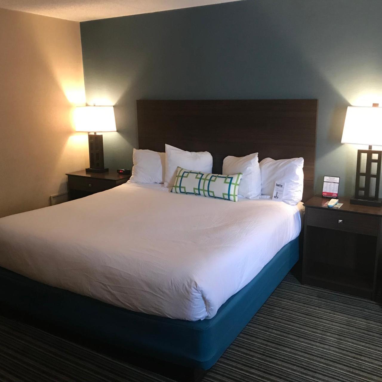 Best Western Woodhaven Inn Dış mekan fotoğraf